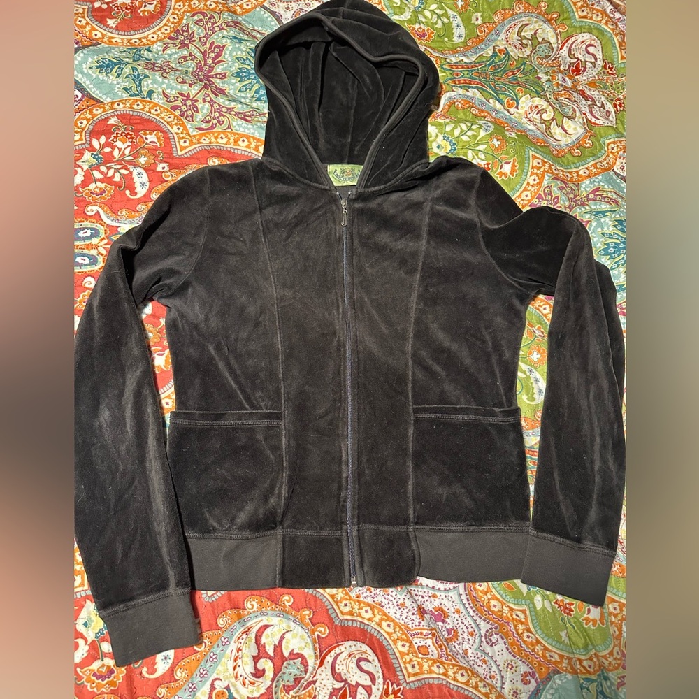 Vintage Y2K Juicy Couture Black Zip-Up Hoodie with Patch Pockets